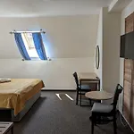 Klinika Mlodosci Medical 3*