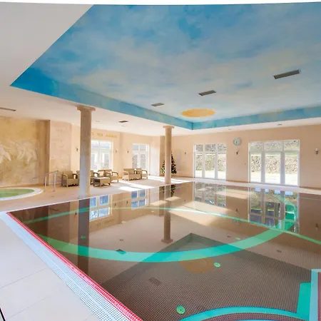 ホテル Klinika Mlodosci Medical 3*