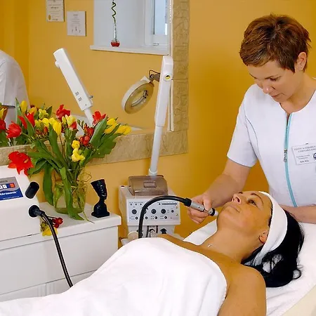 Hotel Klinika Mlodosci Medical